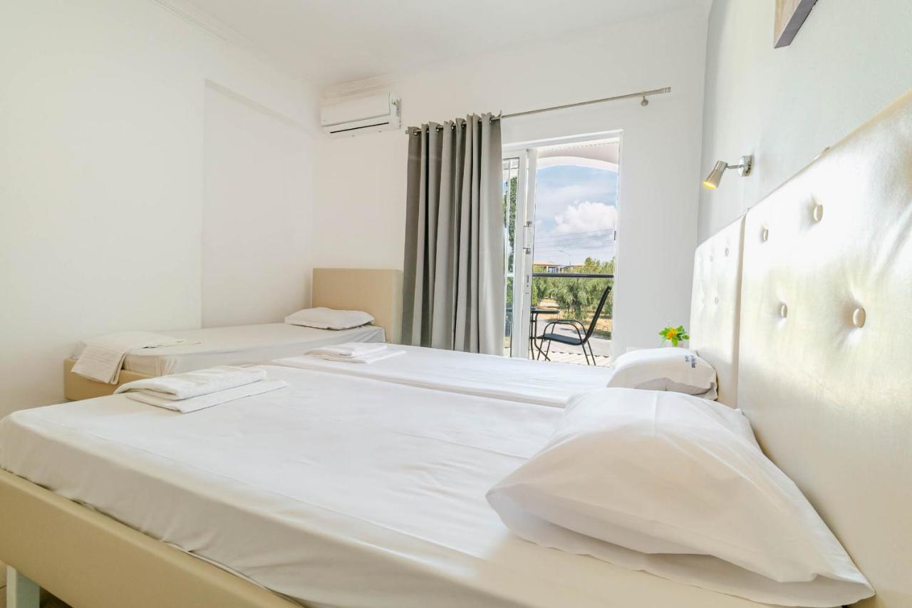 Porto Marina Aparthotel Gouvia Exterior photo